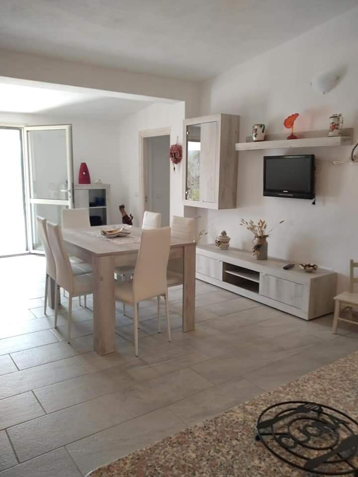 B&B Li Salcuneddi Aglientu Exterior foto